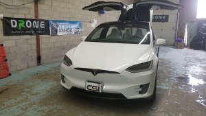 Tesla Model X (2)